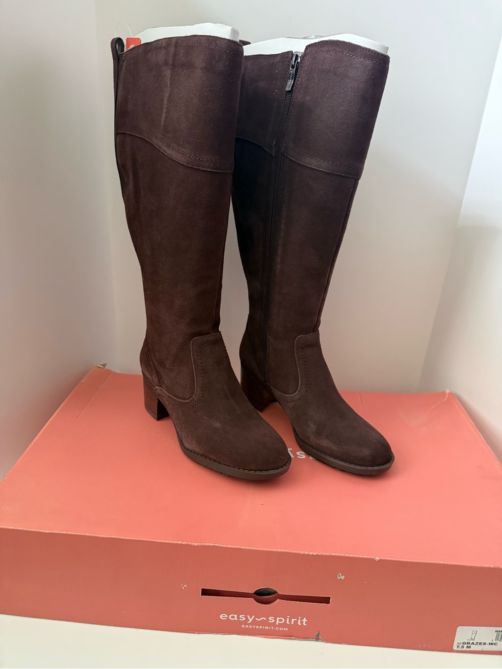 Easy Spirit Grazes Brown Suede Knee High Boots Size 7.5 NIB